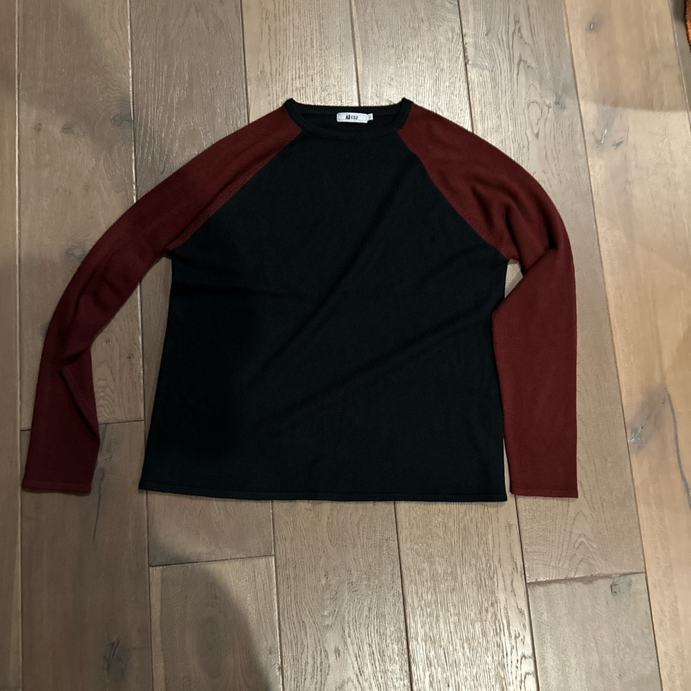 Men's Black and Red Crewneck Sweater